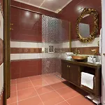 Cella & Ephesus 3*