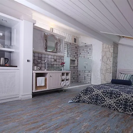 Otel Cella & Ephesus 3*