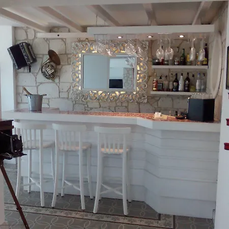 Cella & Ephesus Otel 3*